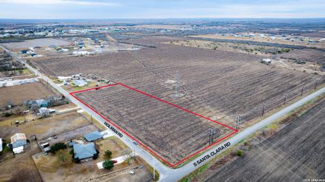 775 Holman Road Marion TX 78124
