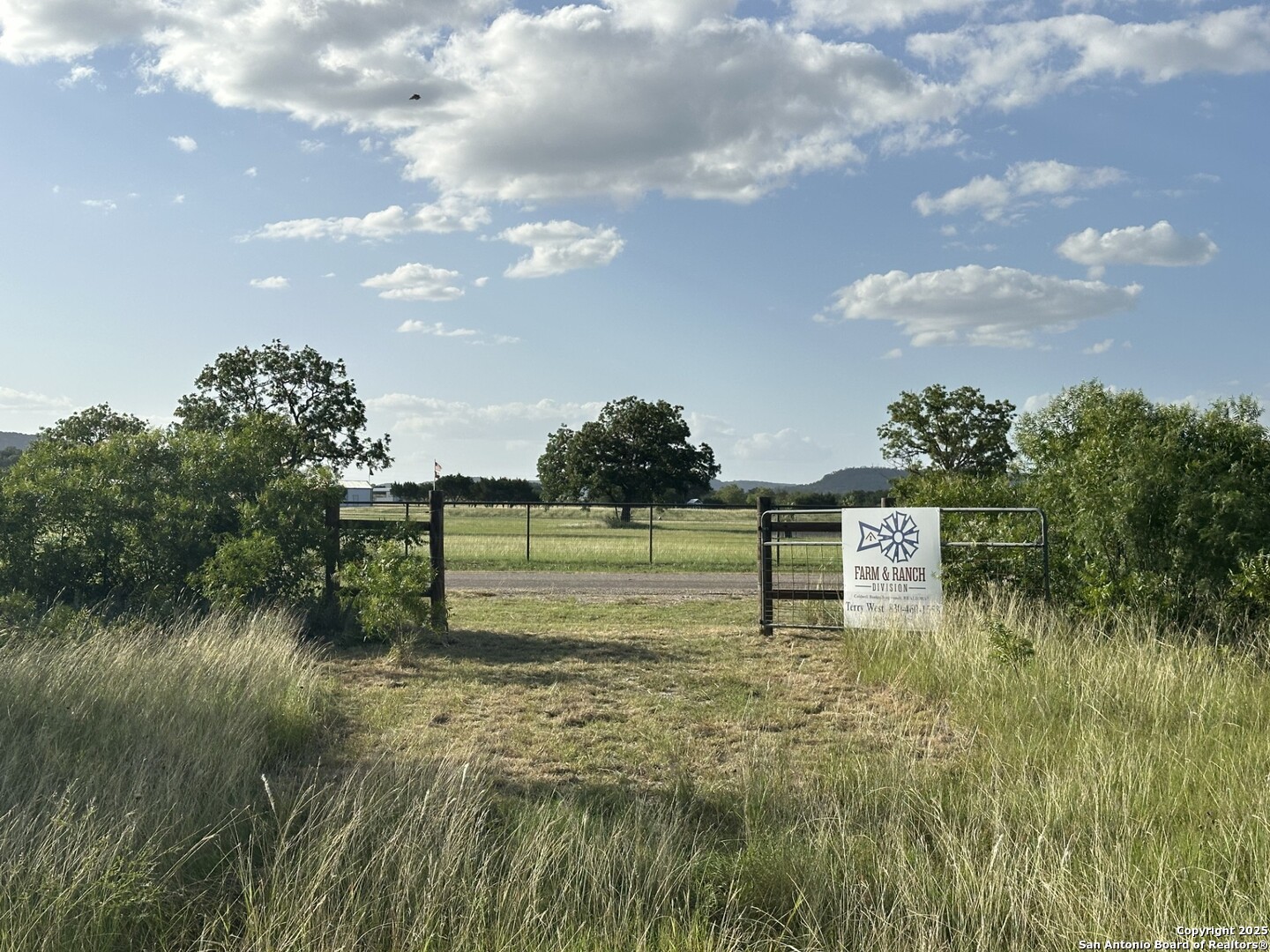 Tract 59 Fm 470 Tarpley TX 78883