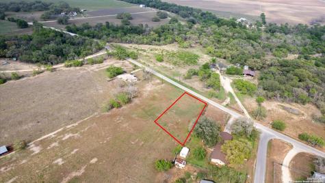 515 Dry Hollow La Vernia TX 78121