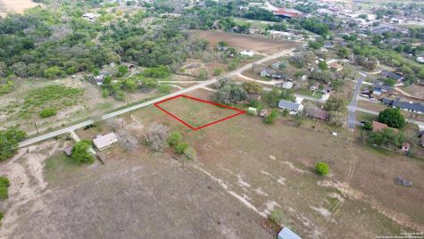 515 Dry Hollow La Vernia TX 78121