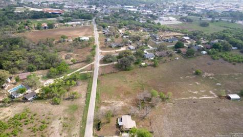 515 Dry Hollow La Vernia TX 78121
