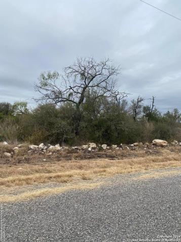343 Legend Hills Road Uvalde TX 78801
