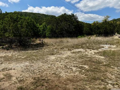16 Cedar Ridge Concan TX 78838