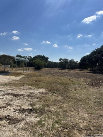 395 Rohrbuch Pipe Creek TX 78063