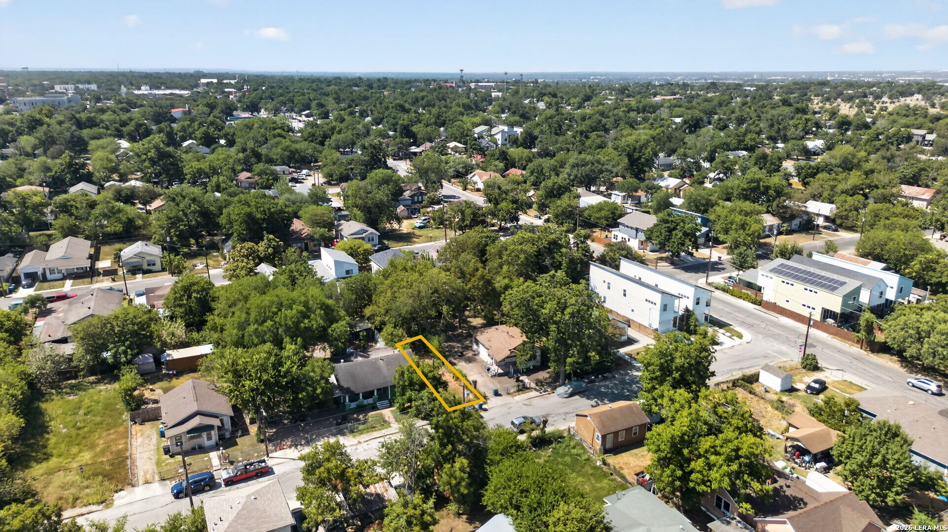 1818 E Crockett Street San Antonio TX 78202