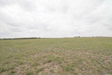 70 +/- Acres Ih 10 Seguin TX 78155