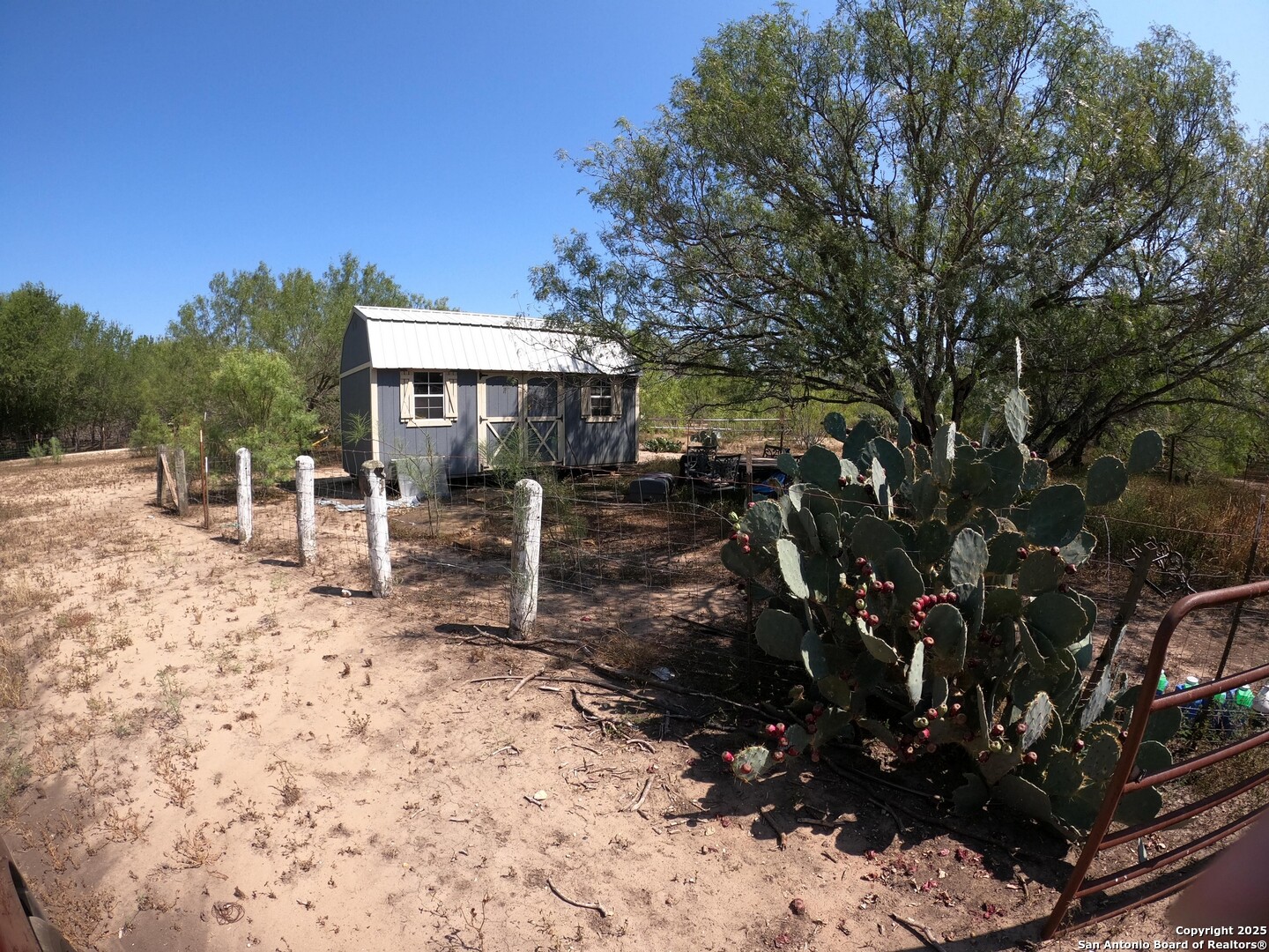 788 County Road 154 Pleasanton TX 78064
