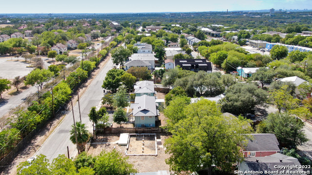 809 Eleanor Avenue San Antonio TX 78209