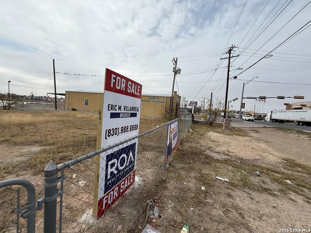 2399 Main Street Eagle Pass TX 78852