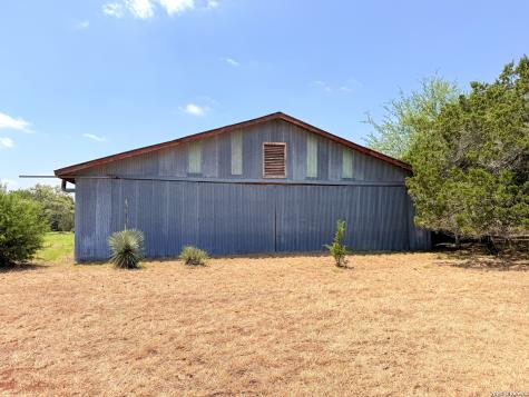 174 Waterman Lane Pipe Creek TX 78063