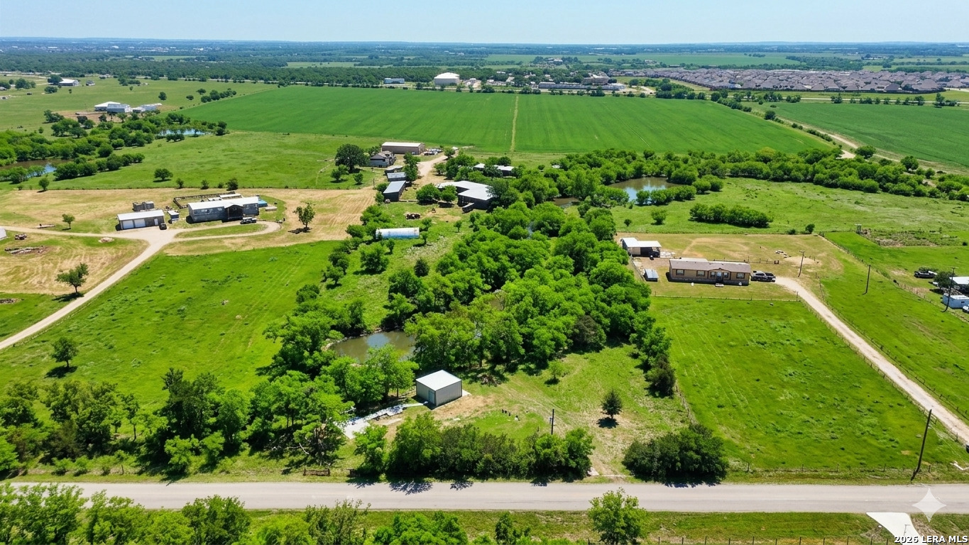 946 Country Lane Marion TX 78124
