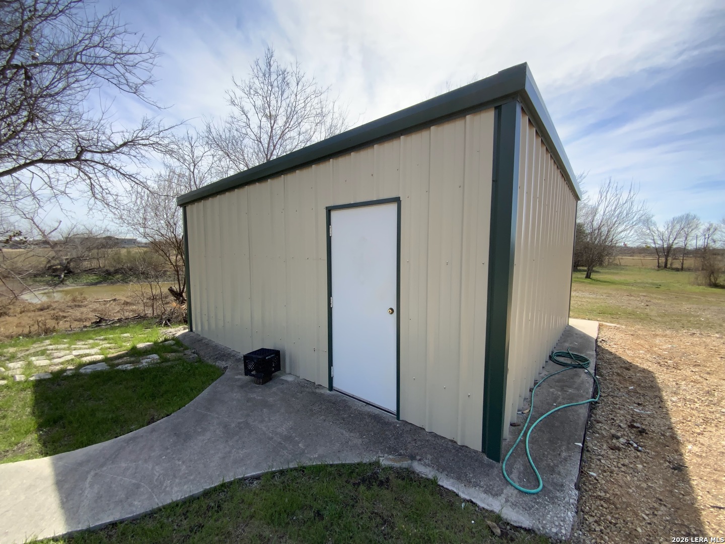 946 Country Lane Marion TX 78124