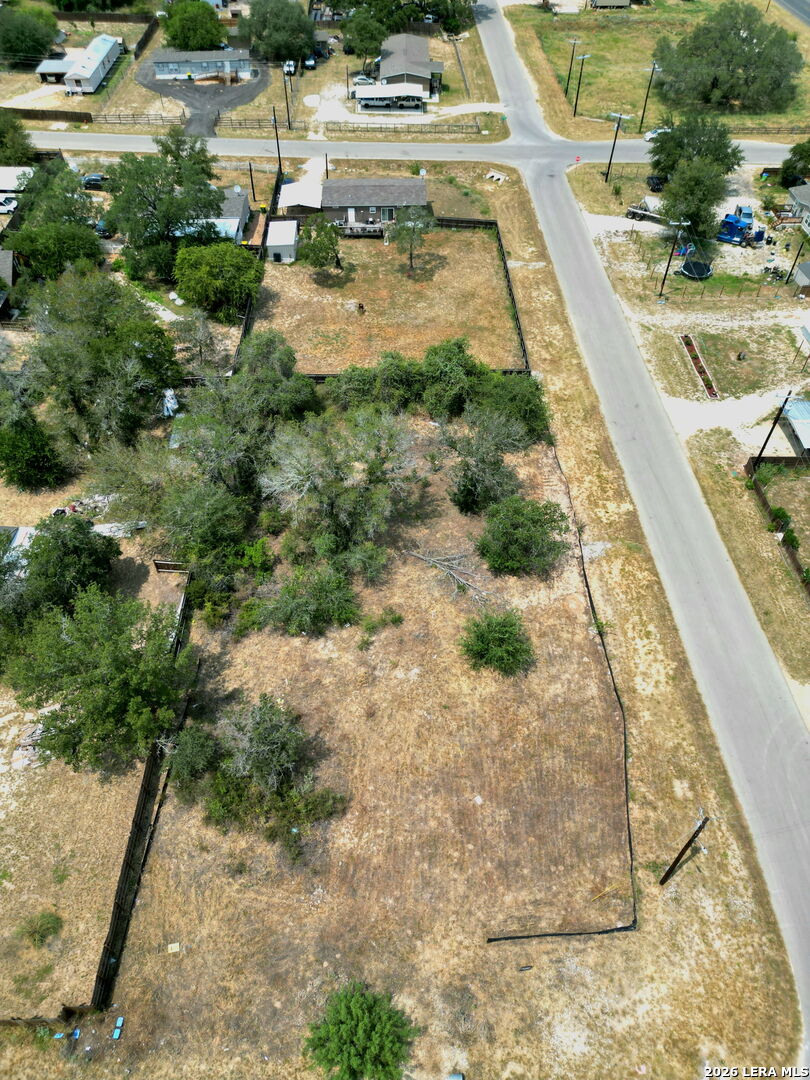 100 Villa Ridge Poteet TX 78065