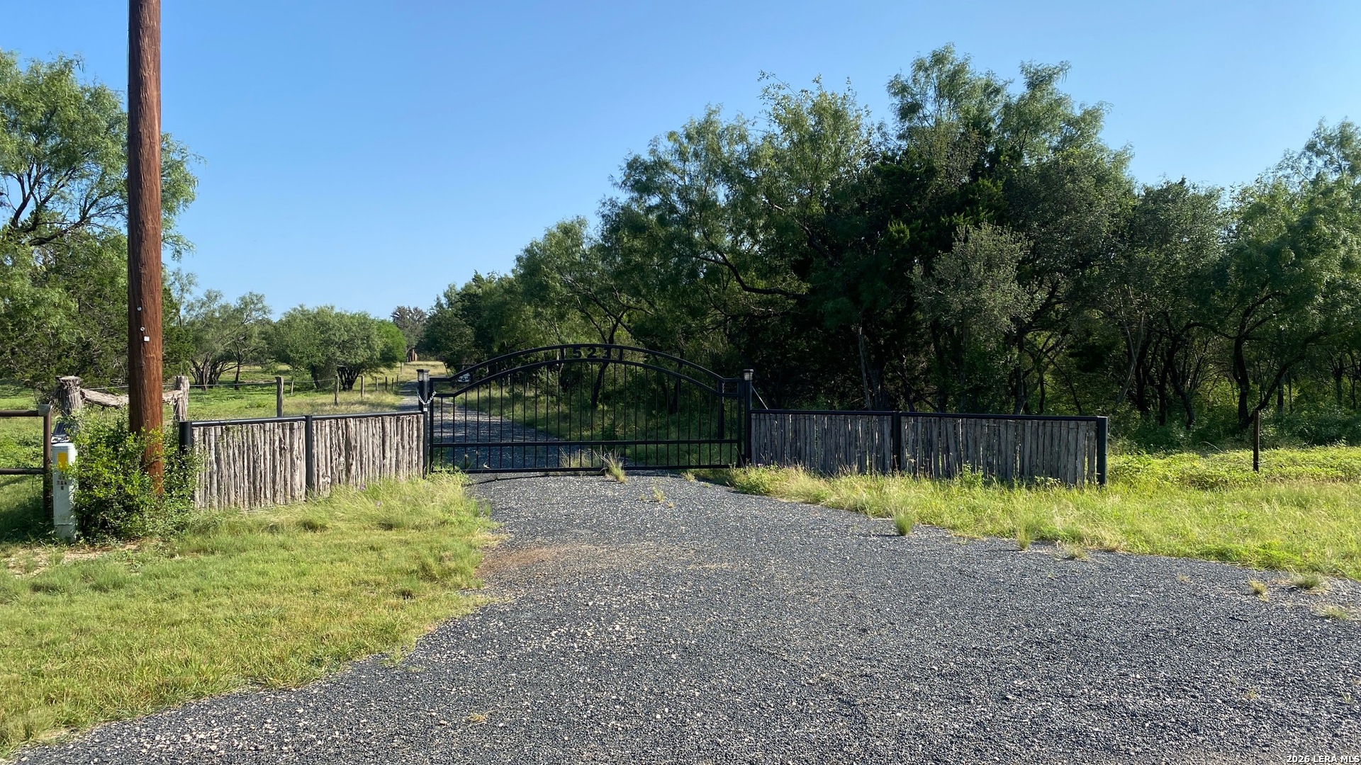 523 Kahn Road Rio Frio TX 78879