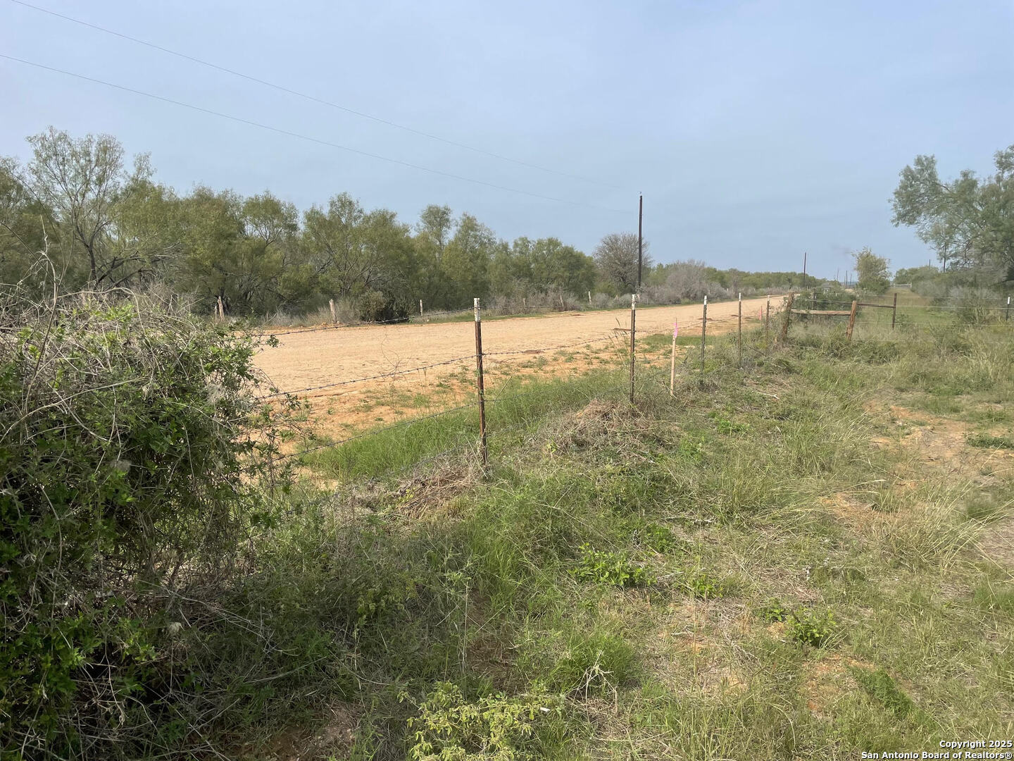 191 County Road 1670 Moore TX 78057