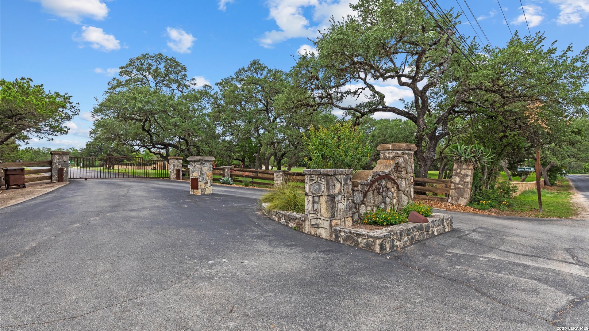 22073 Scenic Loop Road San Antonio TX 78255