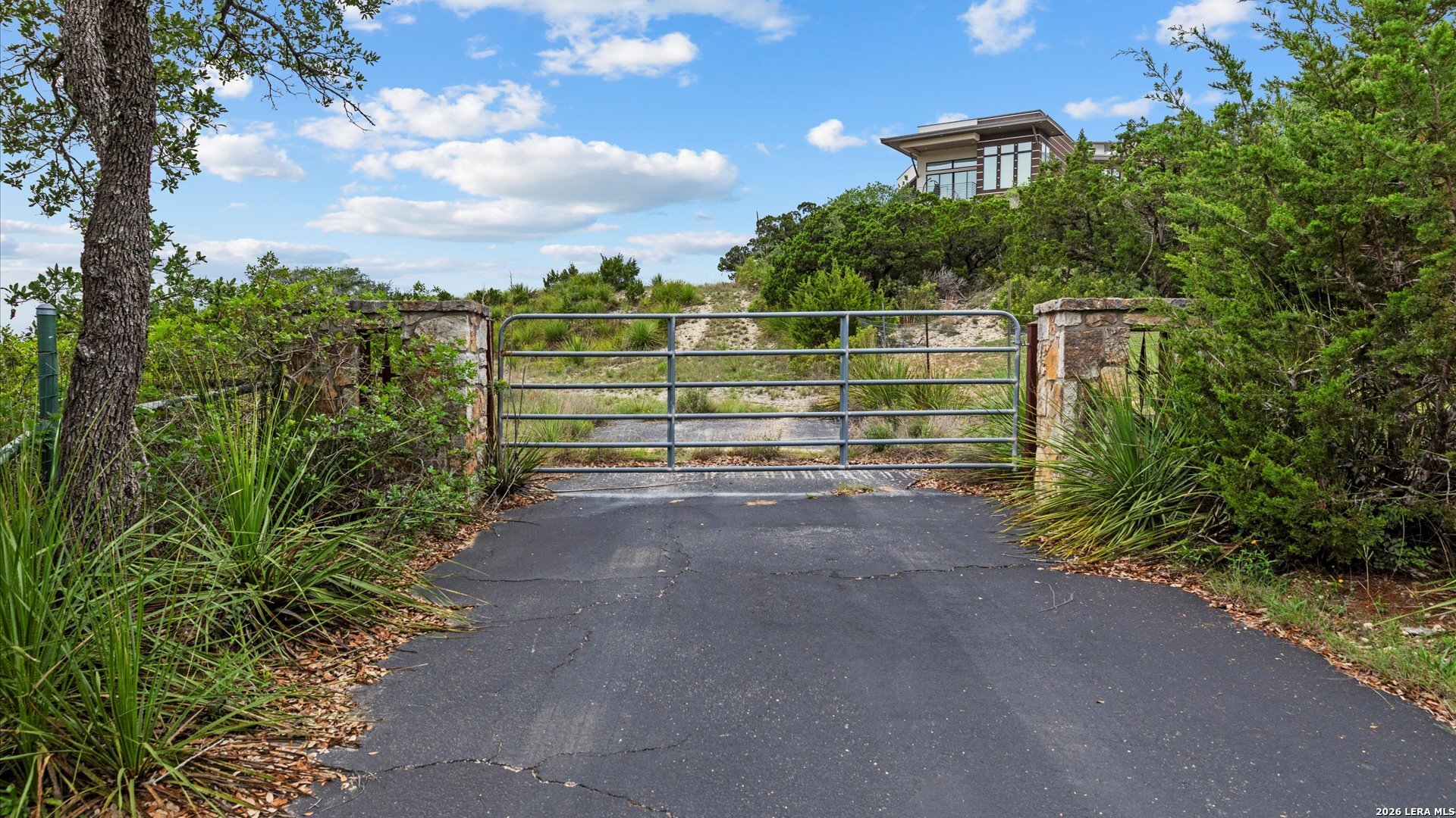 22073 Scenic Loop Road San Antonio TX 78255
