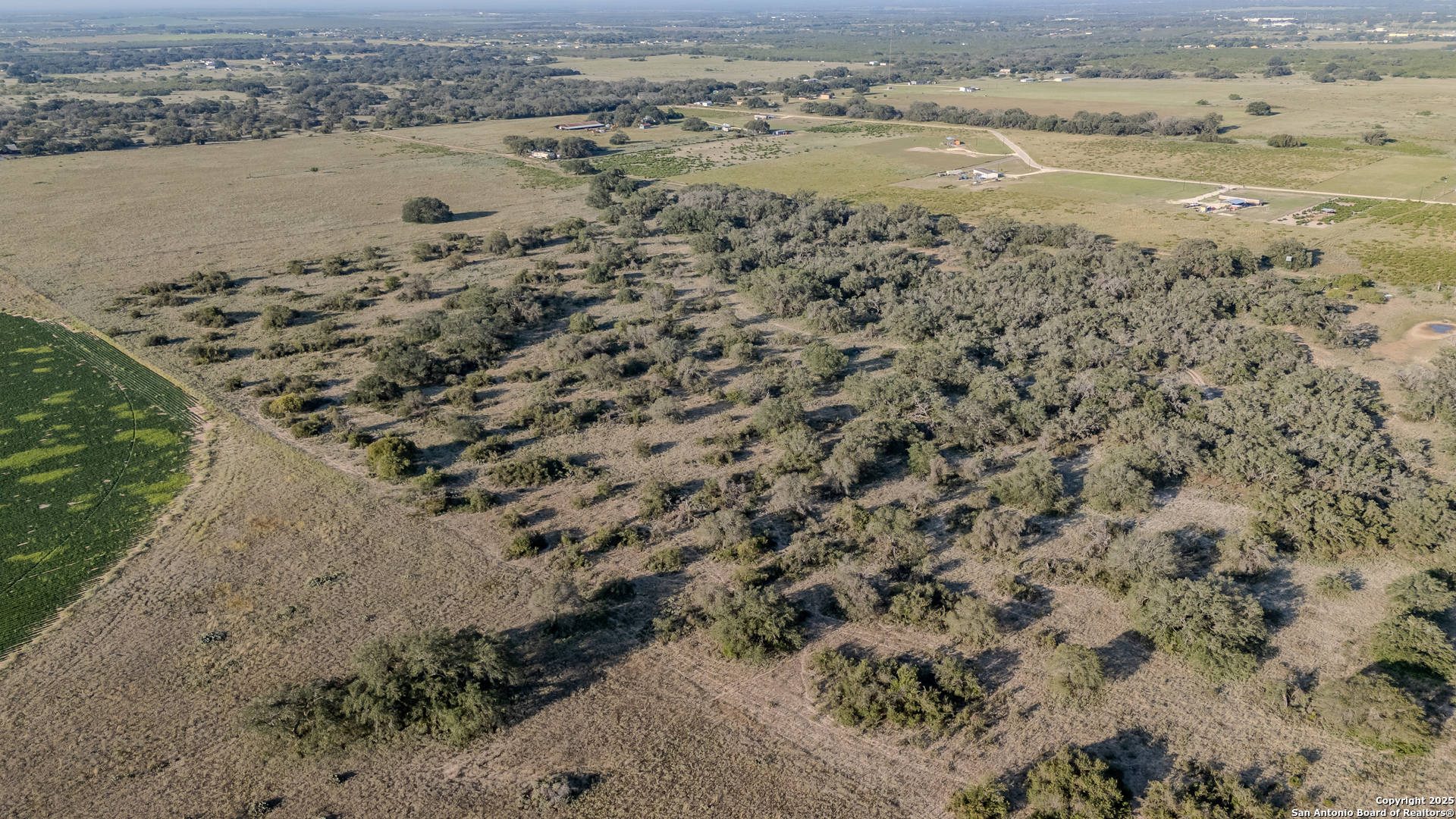 000 County Road 777 Devine TX 78016