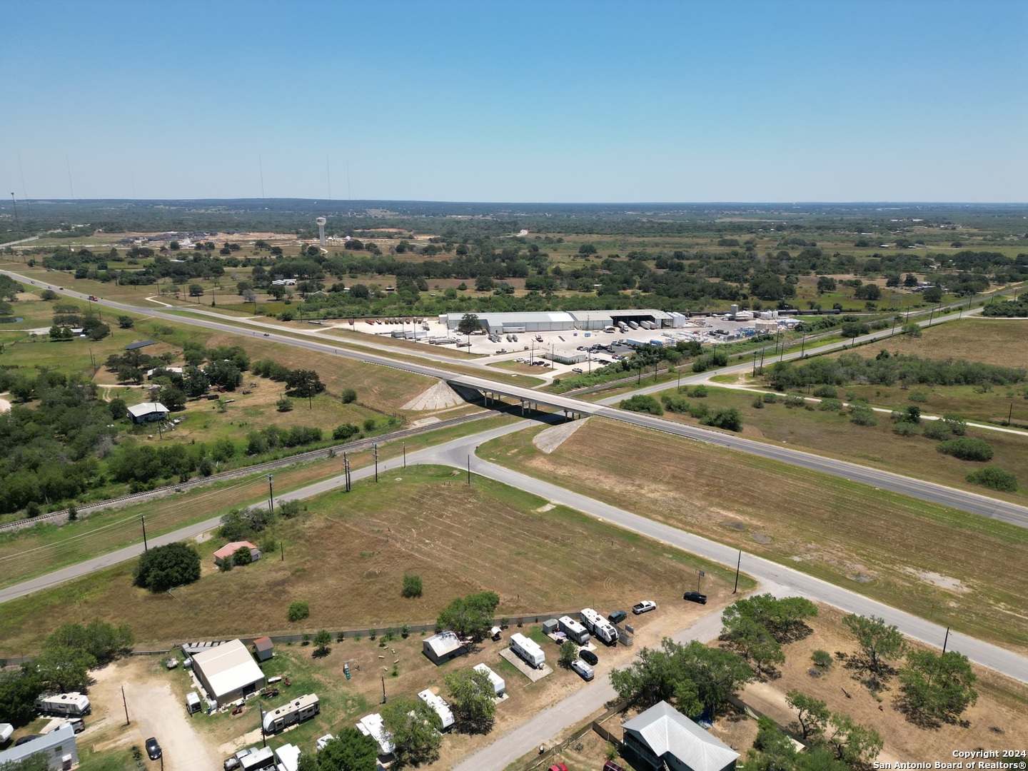 8075 Loop 1604 Elmendorf TX 78112