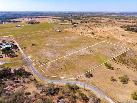 Lot 13 Seay World Seguin TX 78155
