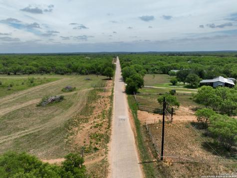 002 Tract 1 Cr 640 Hondo TX 78861
