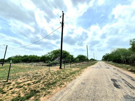 002 Tract 1 Cr 640 Hondo TX 78861
