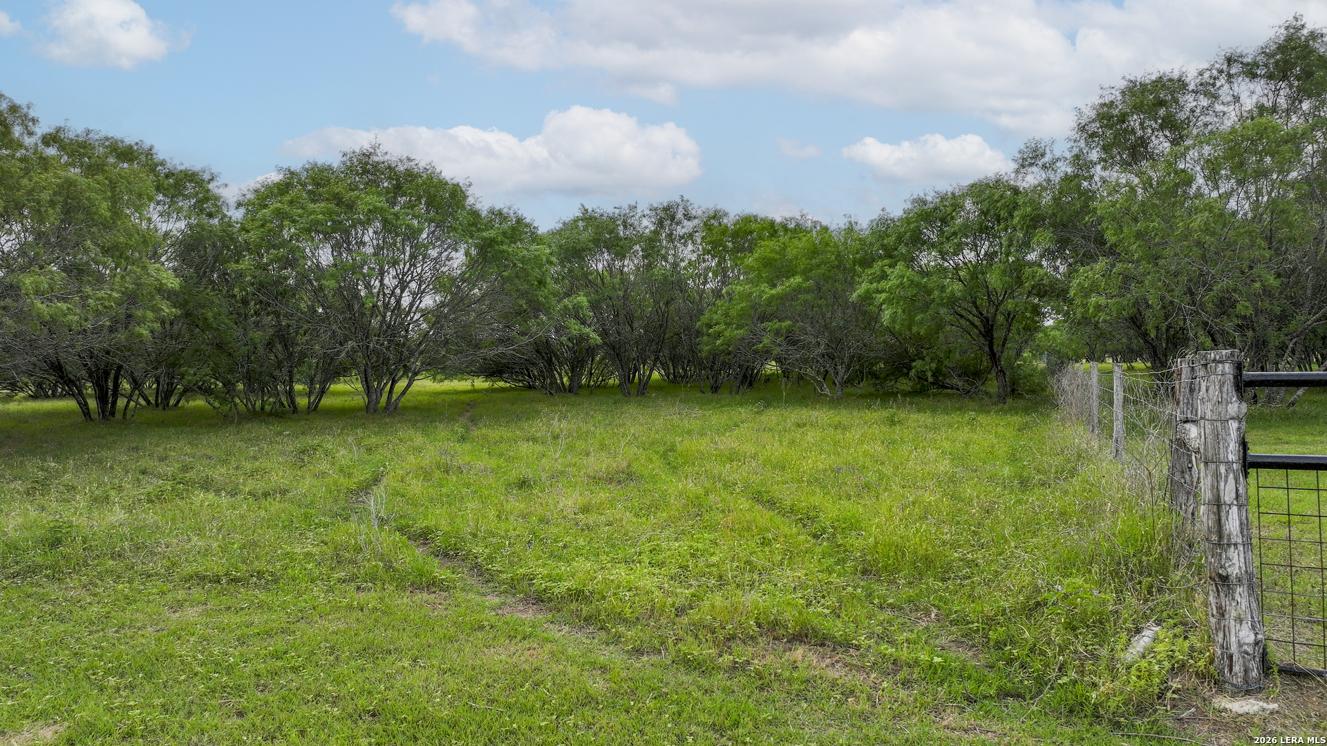 10 Patriot Circle Luling TX 78648
