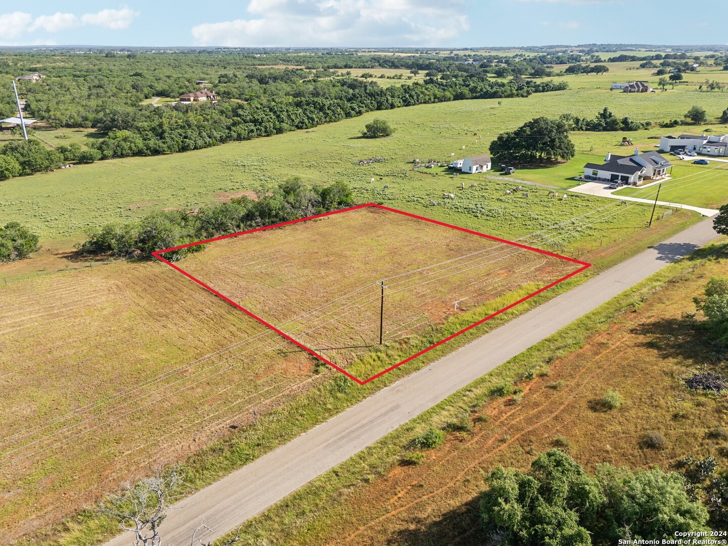 593 County Road 405 Floresville TX 78114