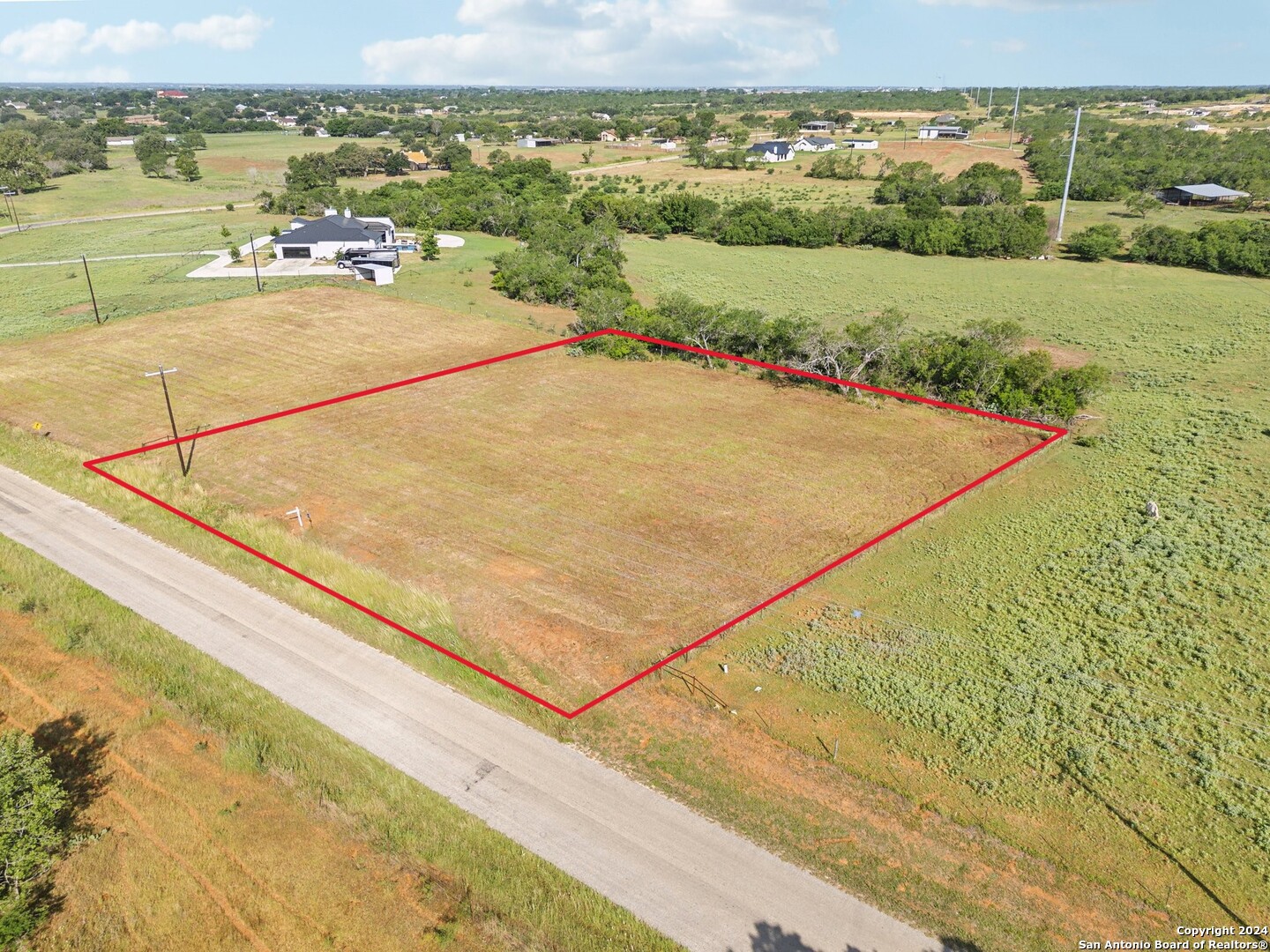 593 County Road 405 Floresville TX 78114