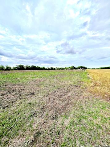 3171 Lower Seguin Marion TX 78124