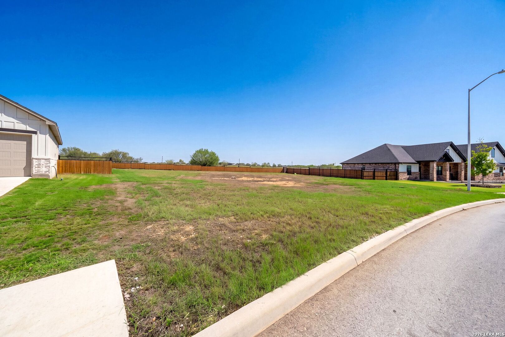 144 W Magnolia Circle La Vernia TX 78121