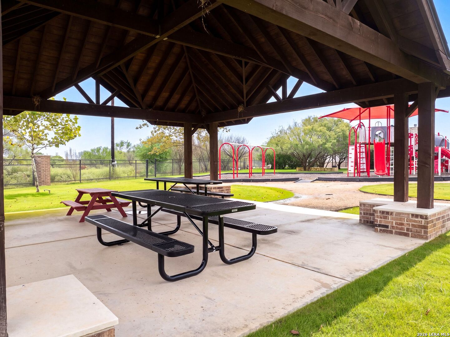 144 W Magnolia Circle La Vernia TX 78121