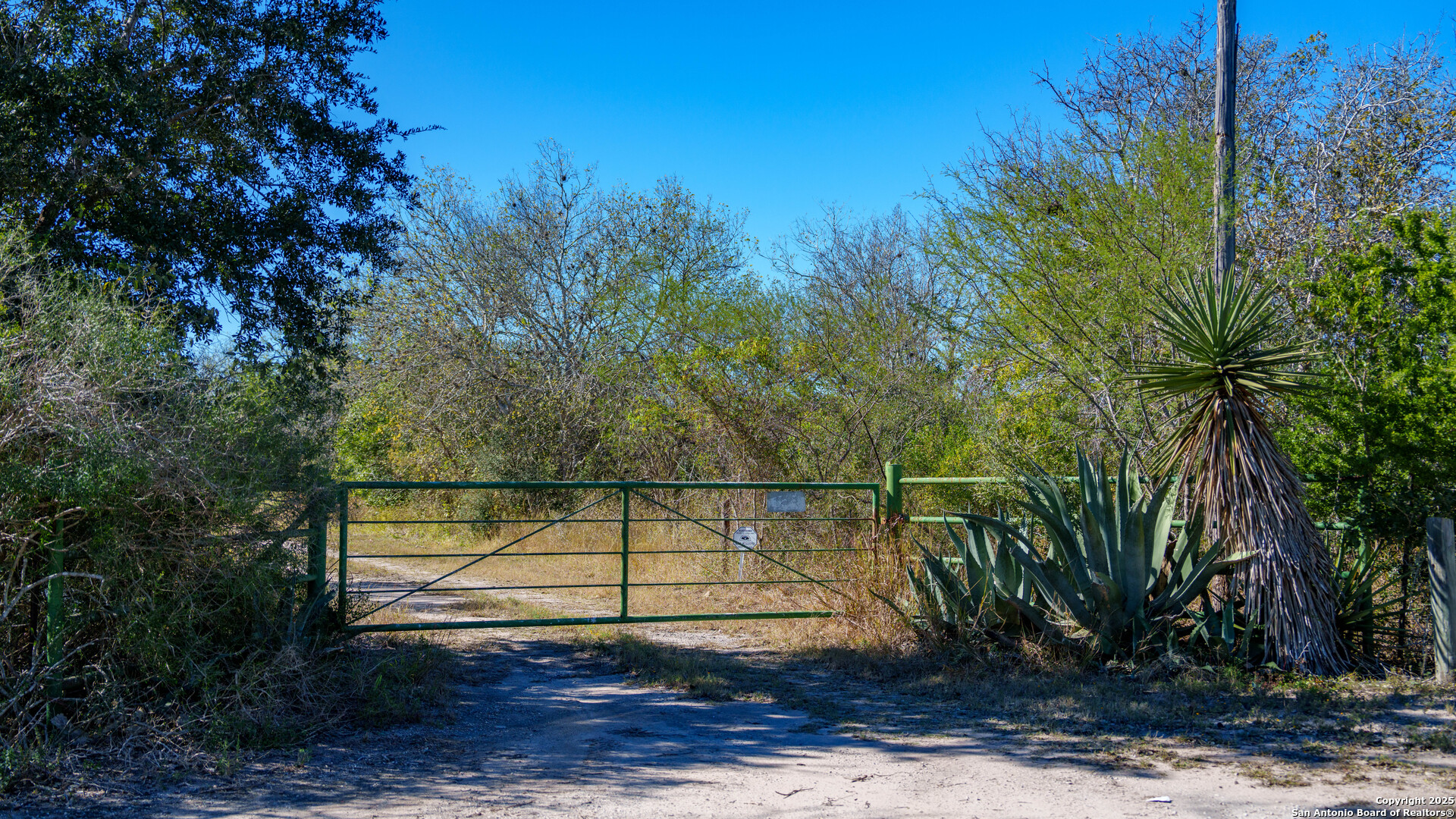 000 County Road 405 Beeville TX 78102