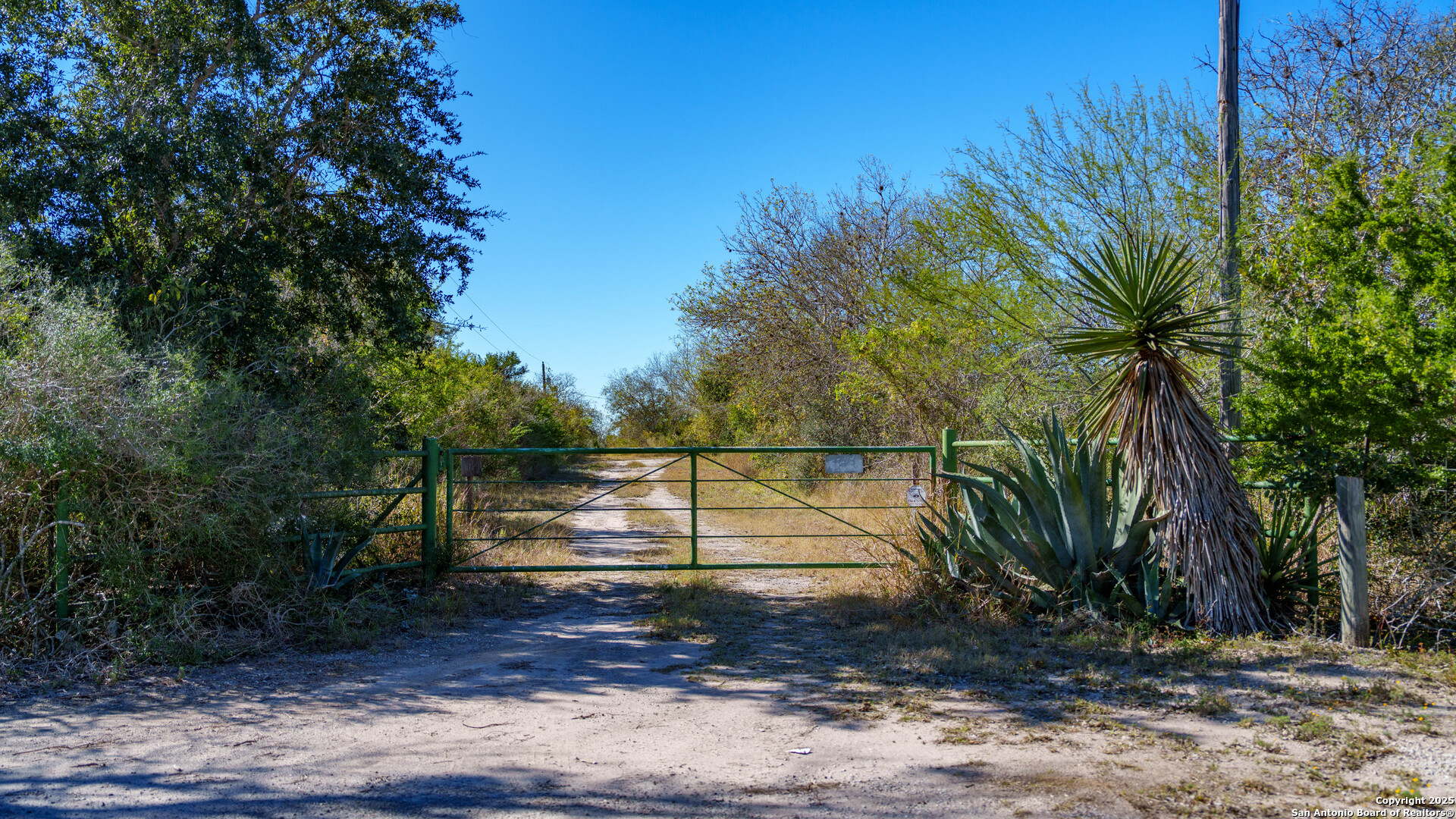 000 County Road 405 Beeville TX 78102