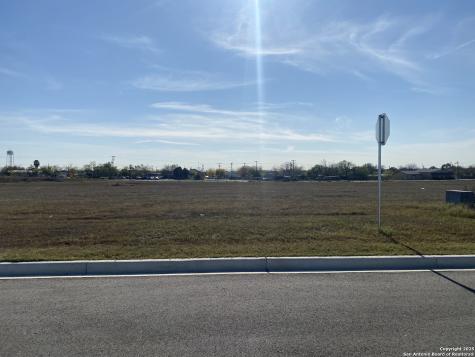 112 Albion Poteet TX 78065