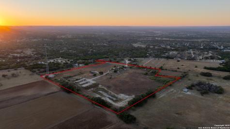 21.4 +/- Ac Fm 1077 Bandera TX 78003