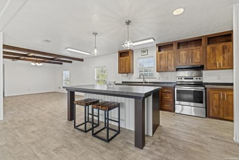 429 Spanish Oak Harper TX 78631