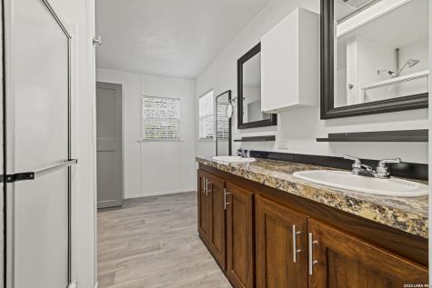 429 Spanish Oak Harper TX 78631