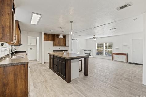 429 Spanish Oak Harper TX 78631