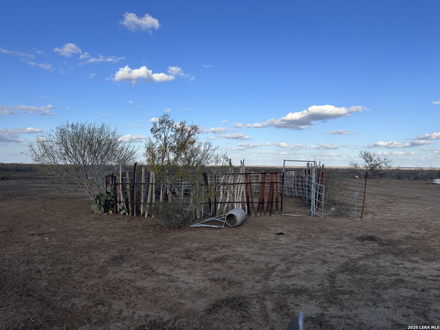 002 County Road 354 Charlotte TX 78011