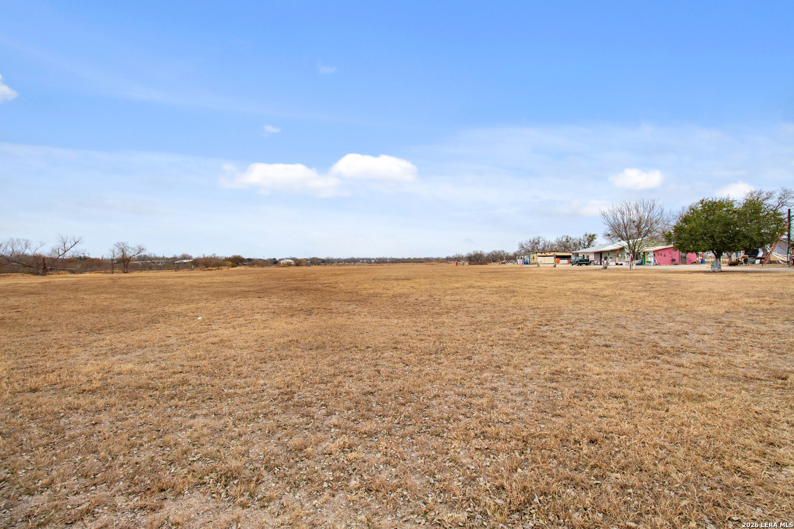 1140 County Road 6710 Natalia TX 78059