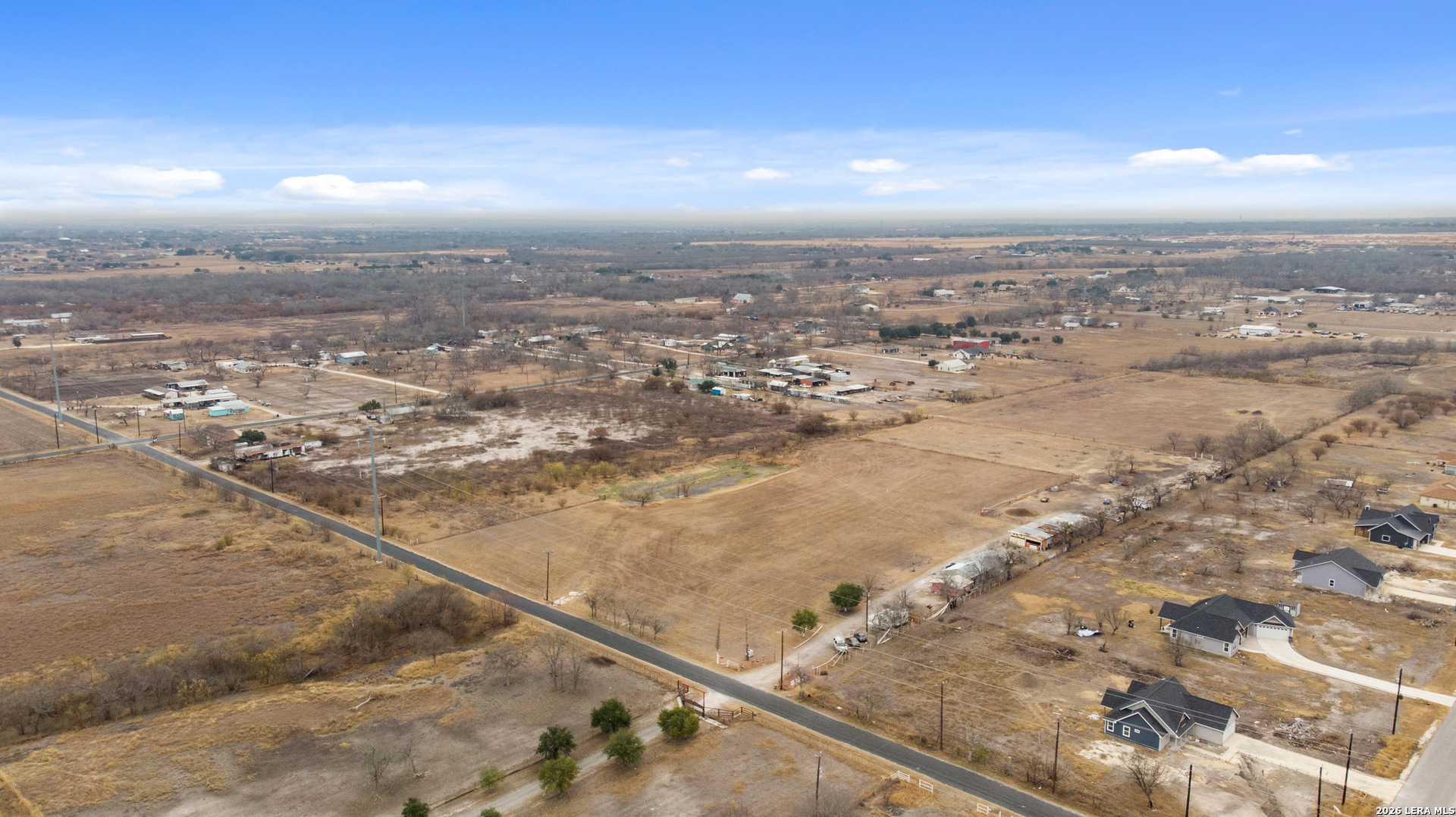 1140 County Road 6710 Natalia TX 78059