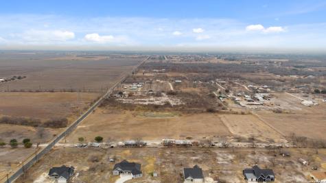 1140 County Road 6710 Natalia TX 78059