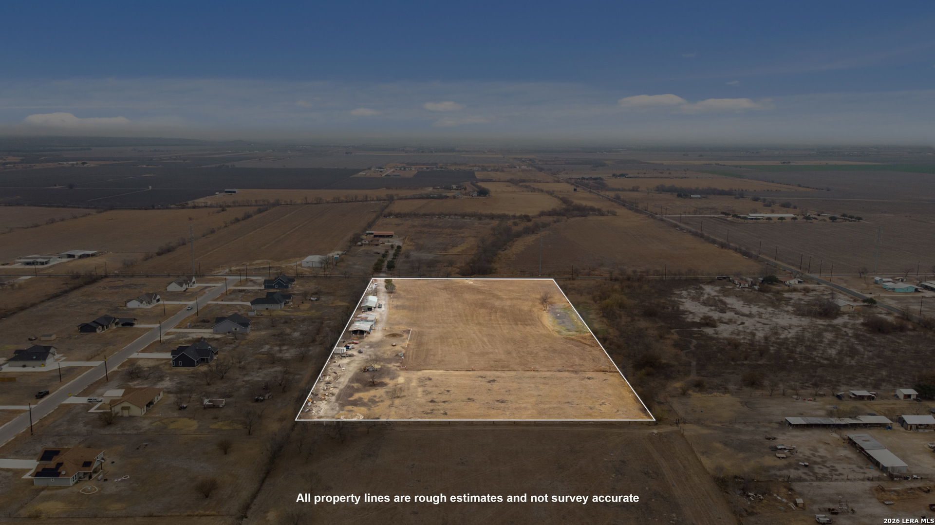 1140 County Road 6710 Natalia TX 78059