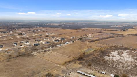 1140 County Road 6710 Natalia TX 78059