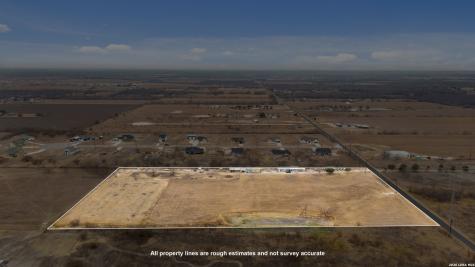 1140 County Road 6710 Natalia TX 78059