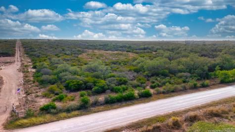 291 County Road 1670 Moore TX 78057