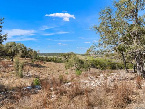 2042 Paradise Parkway Canyon Lake TX 78133