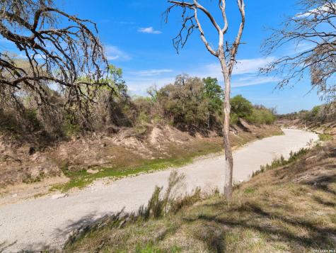 2042 Paradise Parkway Canyon Lake TX 78133