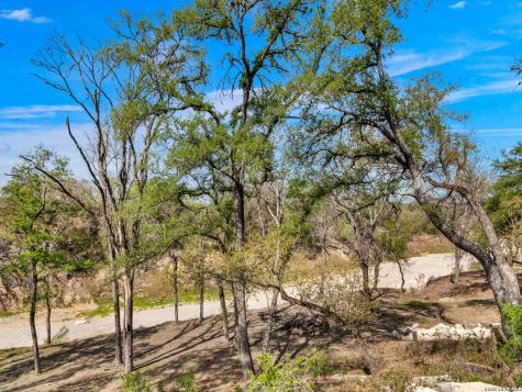2042 Paradise Parkway Canyon Lake TX 78133